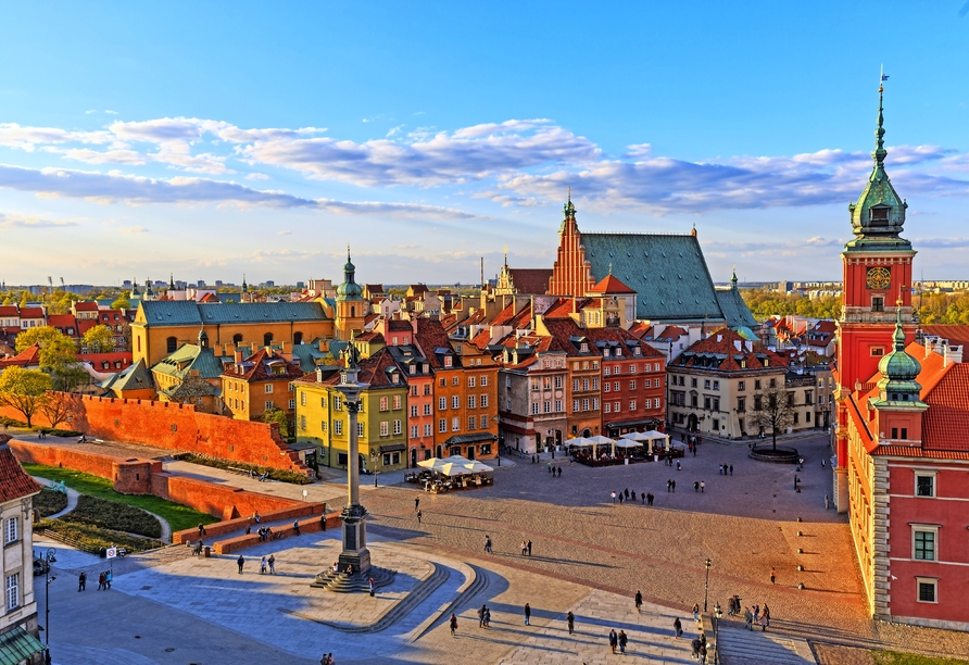 Freuen Sie sich auf eine große Rundreise, die in Warschau beginnt.